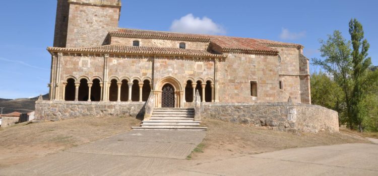 Burgos abre sus templos en verano para los turistas y peregrinos