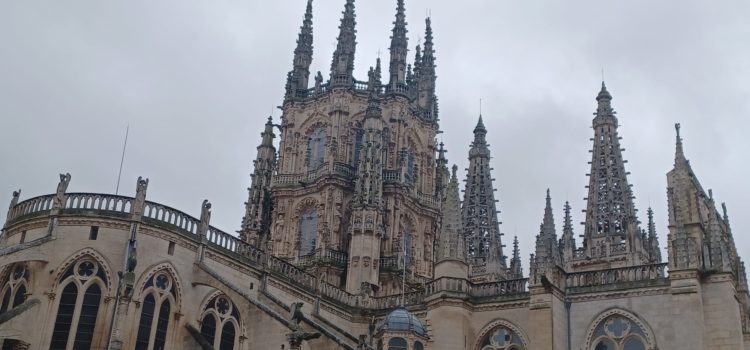 La Catedral de Burgos y sus antiguos oficios protagonistas de ‘Piedra sobre piedra’