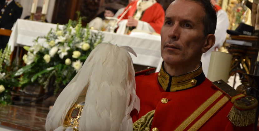 El arzobispo preside la misa en honor de San Sebastián, patrono de la Policía Local de Burgos