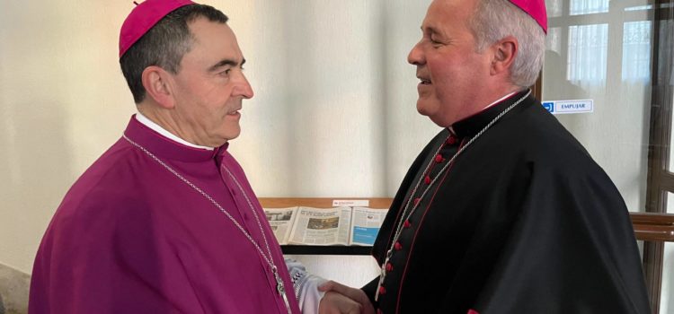 Mons. Mario Iceta participa en la ordenación episcopal del nuevo obispo de Palencia