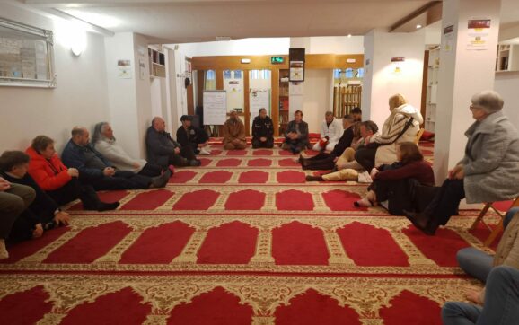 Visitas mutuas entre parroquias y mezquitas vecinas