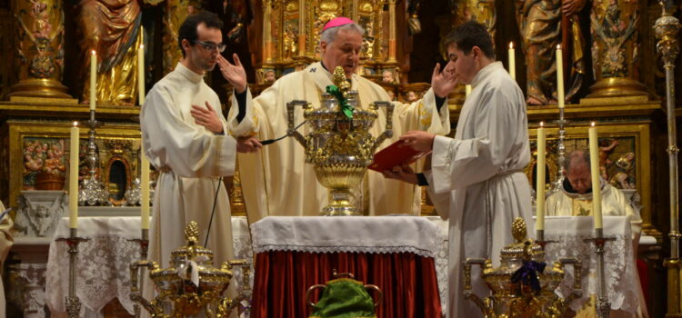 El arzobispo, a los sacerdotes en la misa crismal: «No tengáis miedo de remar mar adentro»