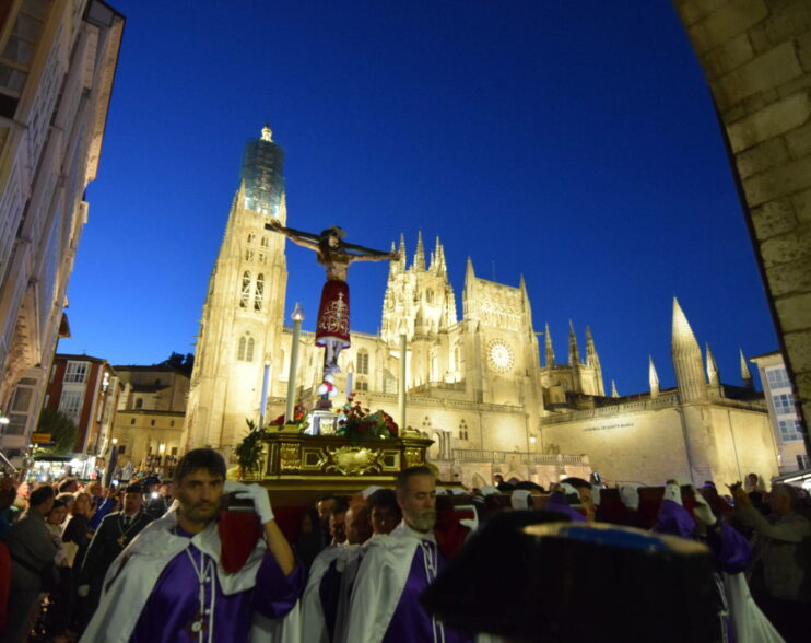 Cristo en la cruz, «fármaco para los sufrimientos del alma»