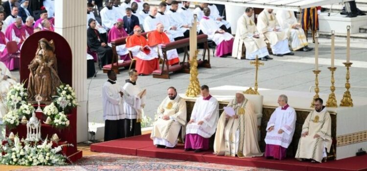 Burgos ya tiene un nuevo santo: el Papa ha canonizado este domingo a san Manuel Ruiz