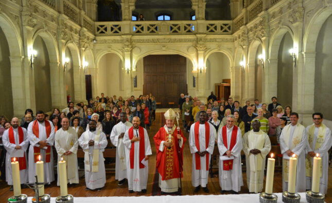 Mons. Mario Iceta anima a los profesores de Religión a confiar en la novedad del Espíritu Santo