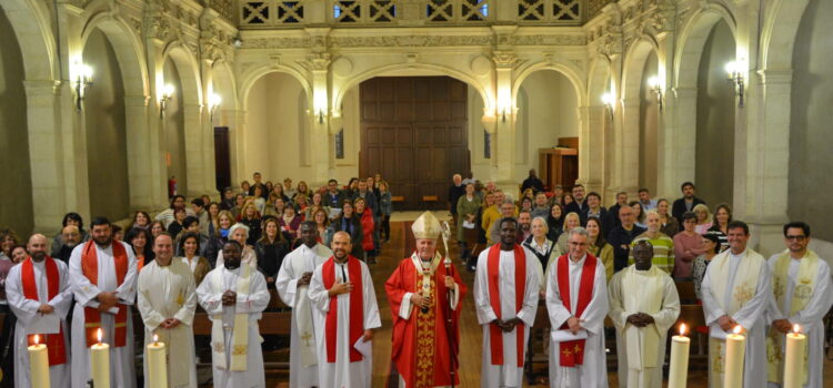 Mons. Mario Iceta anima a los profesores de Religión a confiar en la novedad del Espíritu Santo