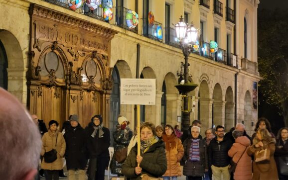 Formación Sociopolítica realiza un gesto público en la Jornada Mundial de los Pobres