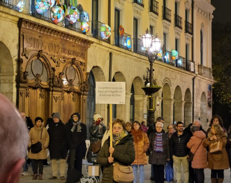 Formación Sociopolítica realiza un gesto público en la Jornada Mundial de los Pobres