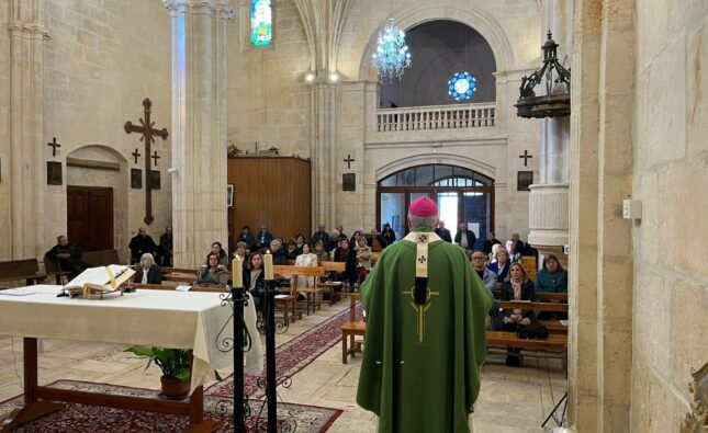 Mons. Iceta arranca la visita pastoral en la unidad pastoral de Sarracín-Cogollos