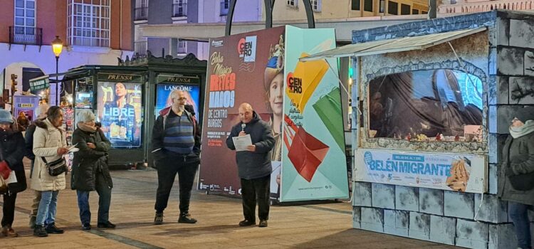 Un belén para recordar que «Dios camina con su pueblo»