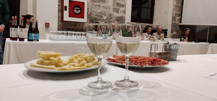 Un brindis por el amor: la Semana del Matrimonio celebra una cata de vinos de Burgos