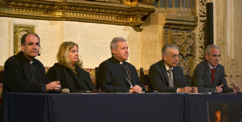 El arzobispo reivindica la «originalidad» de la Semana Santa burgalesa