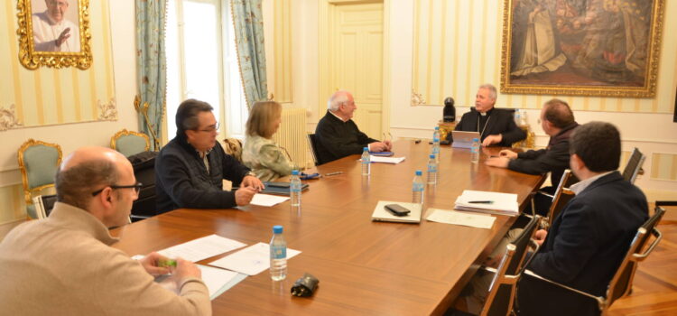 El Patronato de la Fundación Manjón-Palencia toma el pulso al curso en los colegios diocesanos