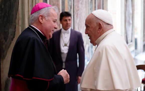 La Iglesia en Burgos llora el fallecimiento del papa Francisco