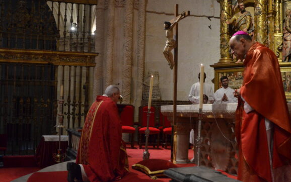 «Todo está cumplido»: la entrega total de Cristo en la celebración de su Pasión