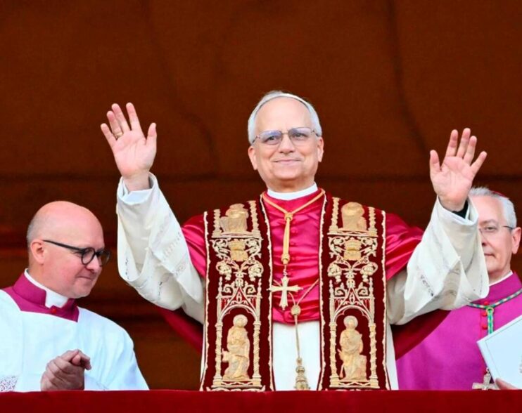 «Es un inmenso regalo»: Mons. Iceta expresa su alegría por la elección del papa León XIV