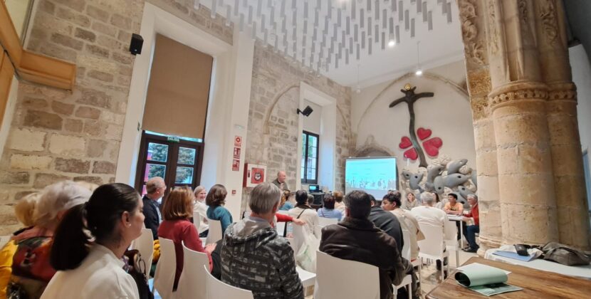 «Lo que siempre podemos hacer es escuchar, tratar de entender y dar esperanza»