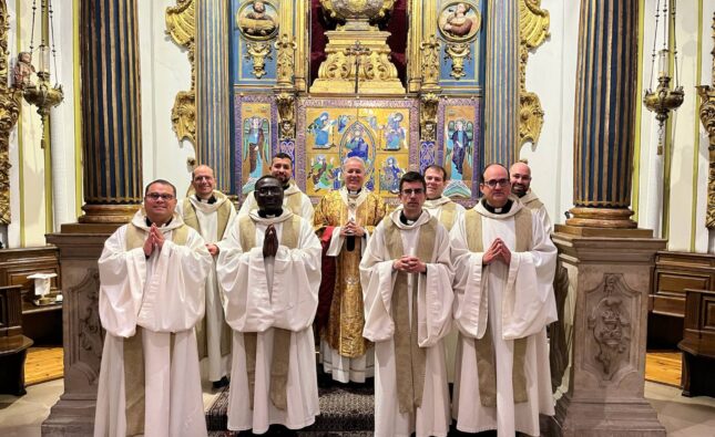 Silos, escenario del último encuentro del curso del arzobispo con los sacerdotes jóvenes