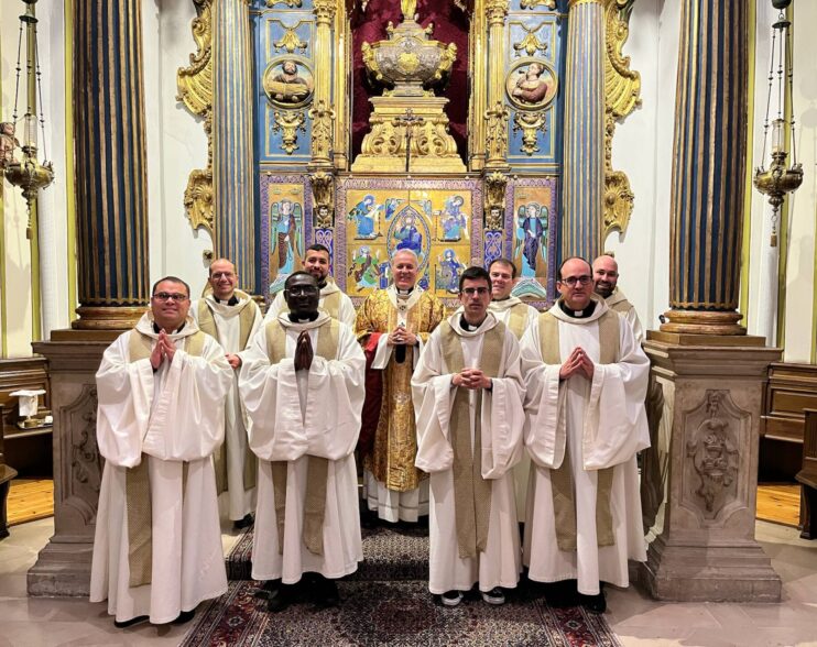 Silos, escenario del último encuentro del curso del arzobispo con los sacerdotes jóvenes