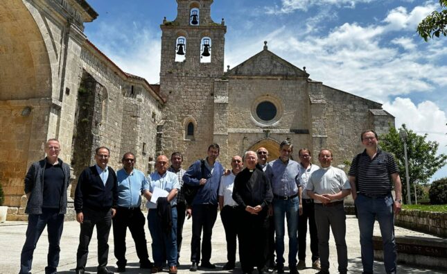 El Colegio de Arciprestes clausura el curso pastoral en el Monasterio de San Juan de Ortega