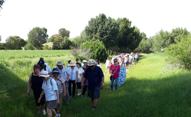 El arciprestazgo de Arlanza se une en una marcha solidaria por la ruta ‘Vallejo Oscuro’