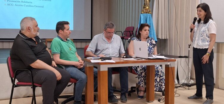Grupos de vida para formar laicos corresponsables