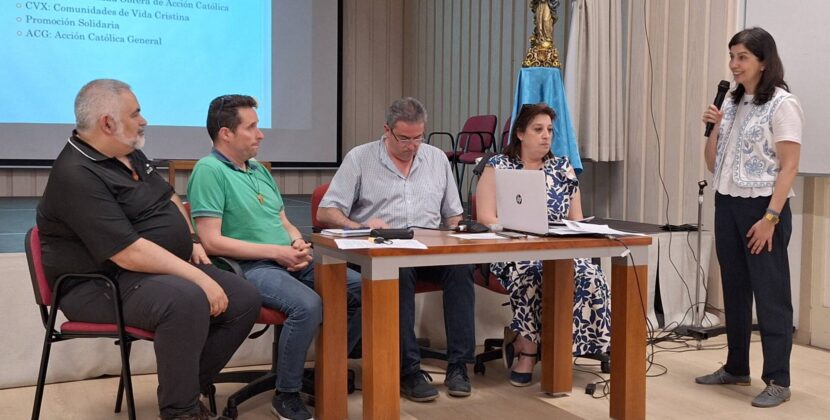 Grupos de vida para formar laicos corresponsables