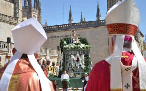«Una fiesta no se celebra solo»: el arzobispo anima a vivir la fe como camino compartido