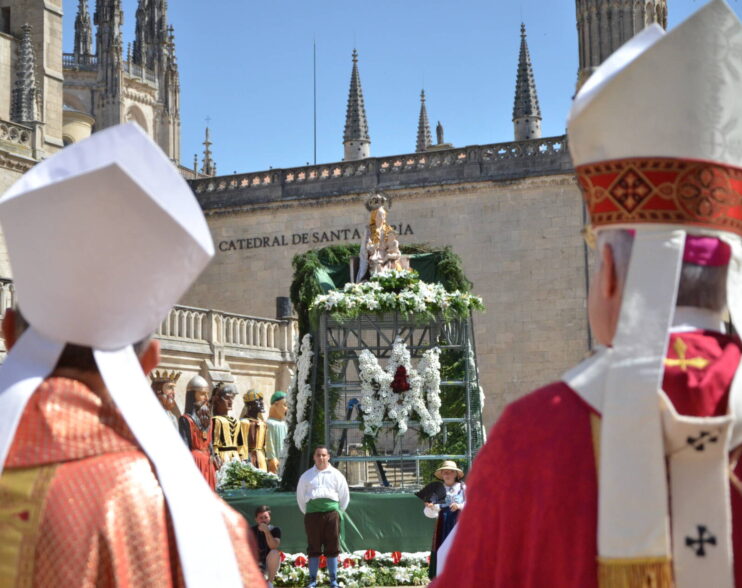 «Una fiesta no se celebra solo»: el arzobispo anima a vivir la fe como camino compartido