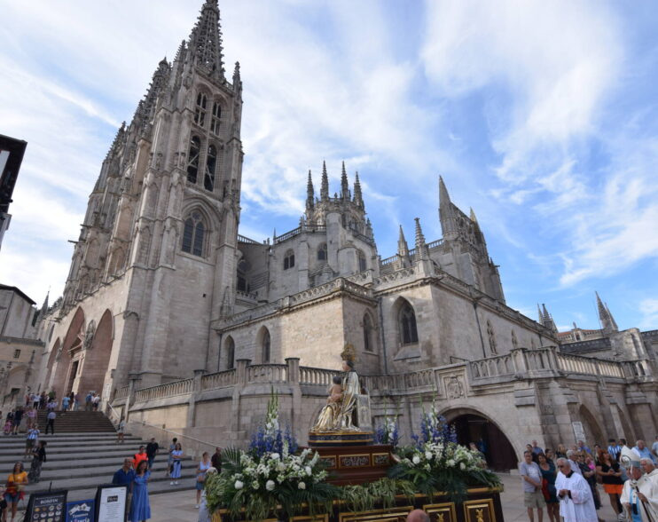 «Confraternizar para crecer»: más de 300 cofrades se darán cita este sábado en Burgos