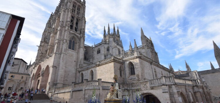 «Confraternizar para crecer»: más de 300 cofrades se darán cita este sábado en Burgos