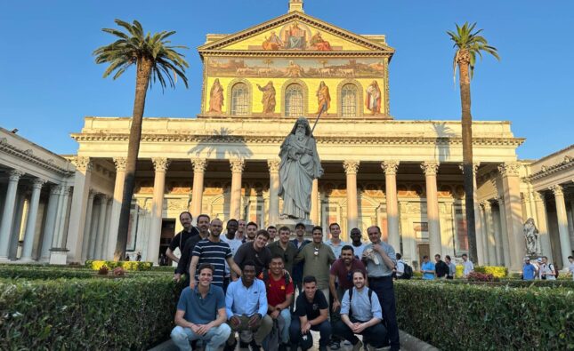 La comunidad del Seminario de Burgos comienza en Roma el Jubileo de los Seminaristas