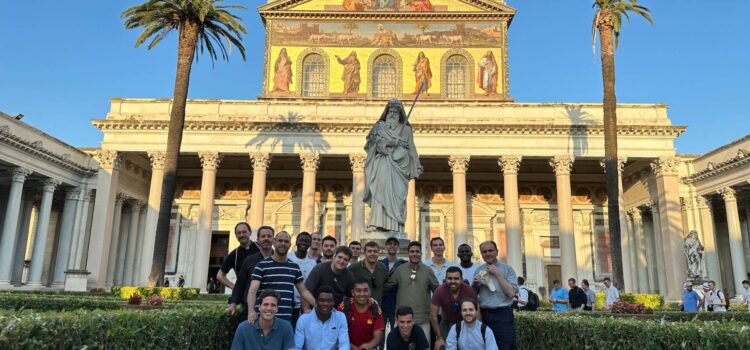 La comunidad del Seminario de Burgos comienza en Roma el Jubileo de los Seminaristas