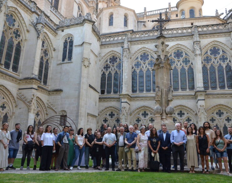 Los participantes en la campaña de Atapuerca visitan ‘Legatus Fidei’