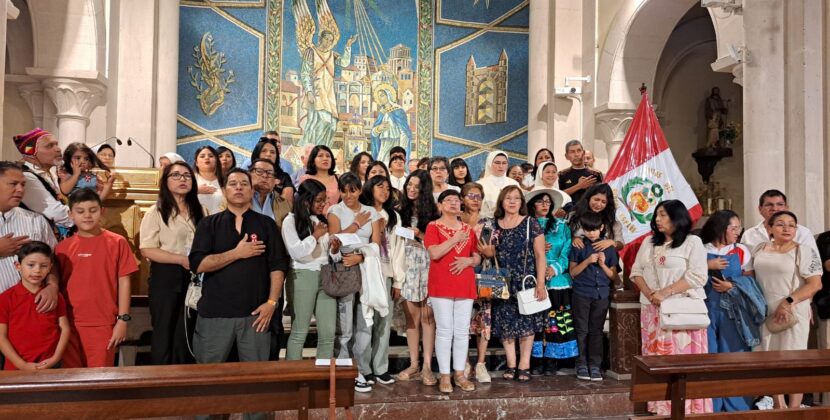 La comunidad peruana en Burgos celebra sus fiestas patrias con una misa
