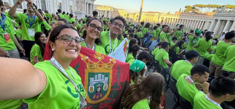 «Aspiren a cosas grandes, a la santidad. No se conformen con menos»