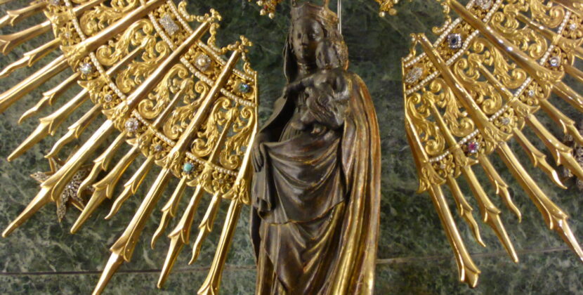«Virgen del Pilar, Madre de la Iglesia peregrina»