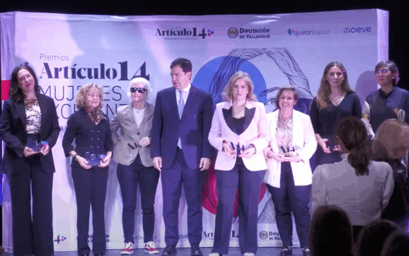 Consuelo Rojo recibe el Premio Mujeres Excelentes Castilla y León