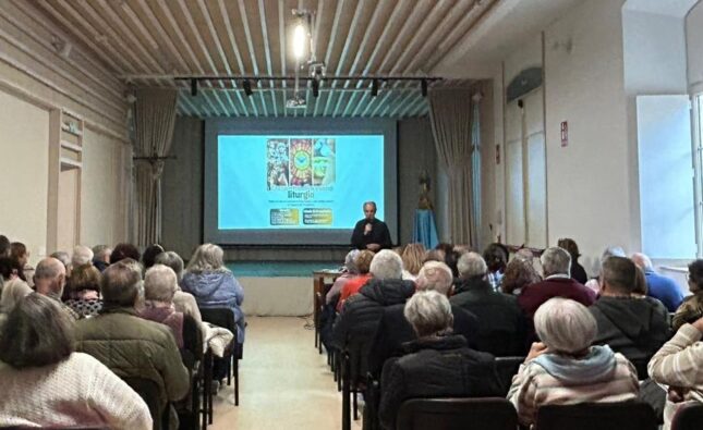 El Encuentro Diocesano de Liturgia profundiza en las celebraciones en espera de presbítero