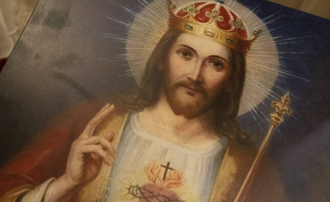 «Un Reinado de servicio, misericordia y paz»