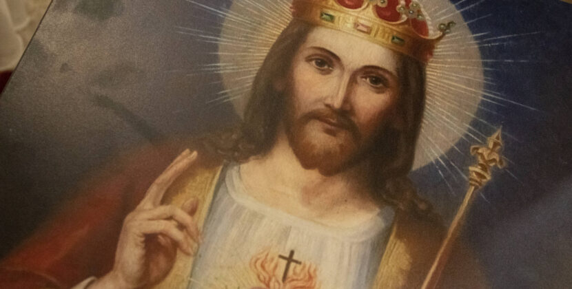 «Un Reinado de servicio, misericordia y paz»