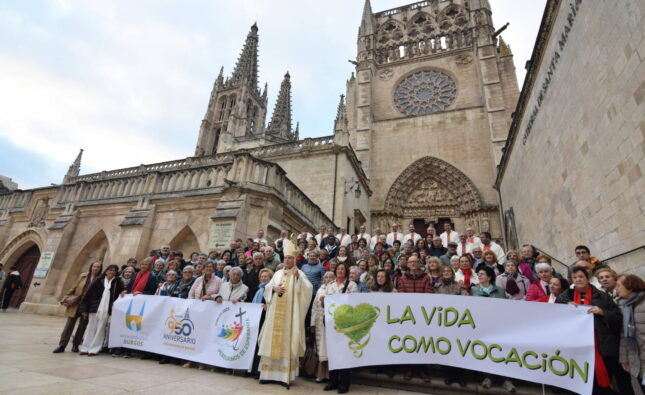 «Cada persona es templo de Dios y está llamada a reflejar su amor en el mundo»