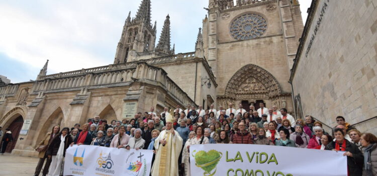 «Cada persona es templo de Dios y está llamada a reflejar su amor en el mundo»