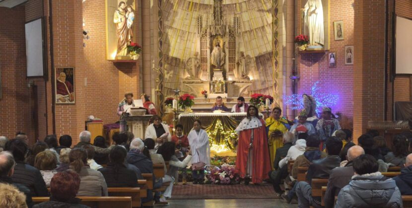 El cuarto rey mago acerca la Navidad a los migrantes en Burgos