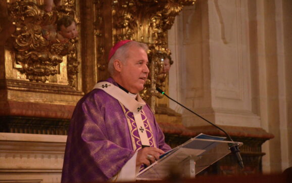 «Vosotros sois maestros en humanidad y en esperanza»