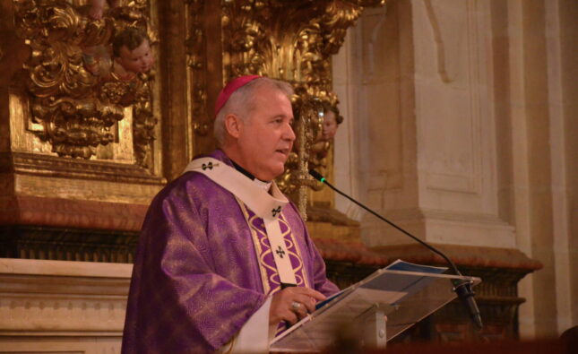 «Vosotros sois maestros en humanidad y en esperanza»