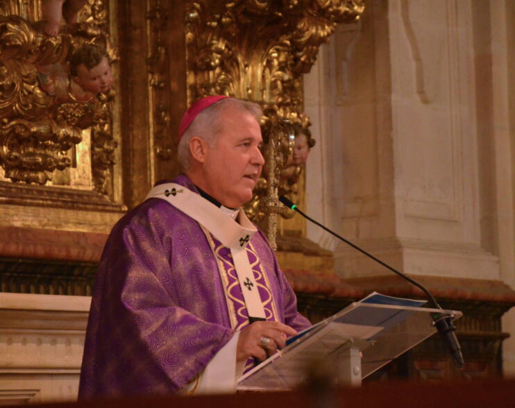 «Vosotros sois maestros en humanidad y en esperanza»