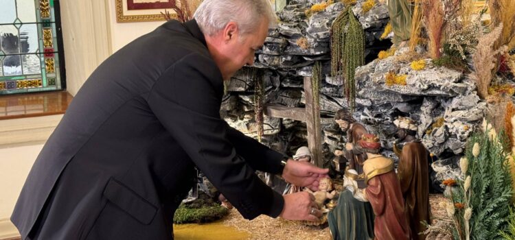 Mons. Mario Iceta invita a vivir la Navidad como un encuentro transformador con Dios