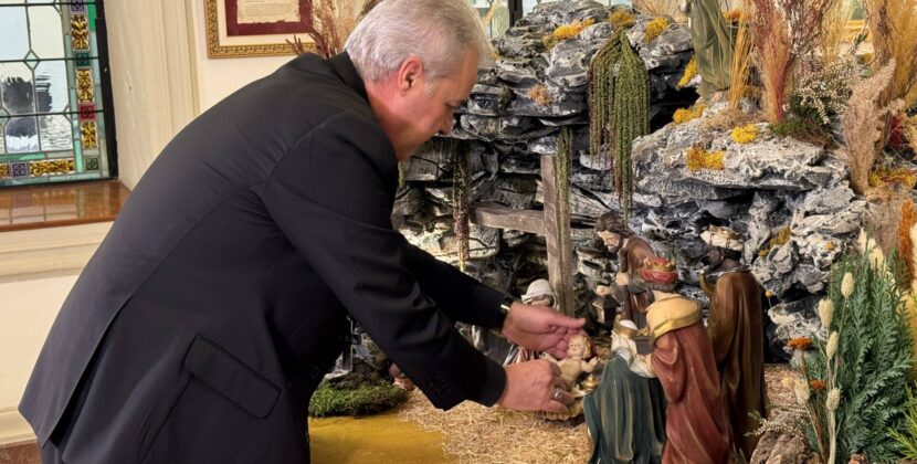 Mons. Mario Iceta invita a vivir la Navidad como un encuentro transformador con Dios