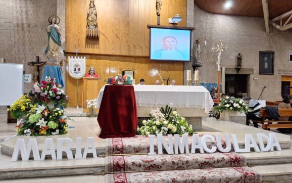 ‘Con María, peregrinos de esperanza’: San Julián acoge la Vigilia de la Inmaculada